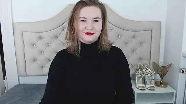 LaraDream online show from 01-27-25, 06:52