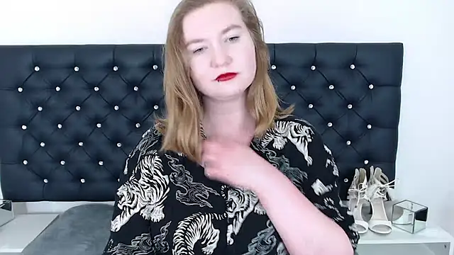 LaraDream online show from 02-21-25, 02:50