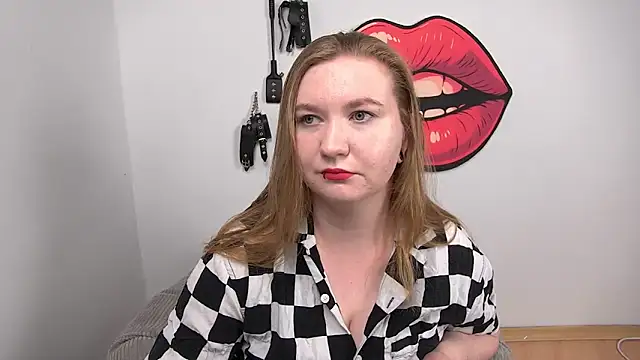 LaraDream online show from 10-04-25, 01:09