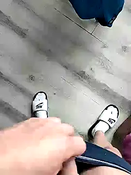 Snapshot of FinalArgument chatting on 09-18-25, 02:41 FinalArgument online show from 09-18-25, 02:41