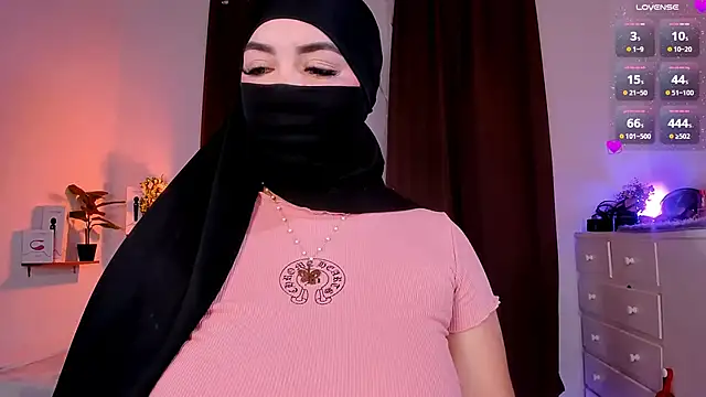 Snapshot of KeishaDanger_ chatting on 01-28-25, 10:34 KeishaDanger online show from 01-28-25, 10:34