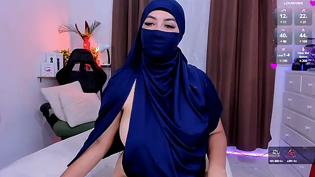 Snapshot of KeishaDanger_ chatting on 02-17-25, 11:53 KeishaDanger online show from 02-17-25, 11:53