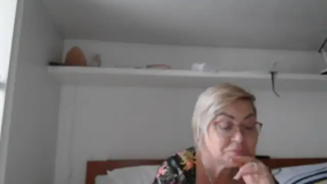 LindaL online show from 11-05-25, 12:16