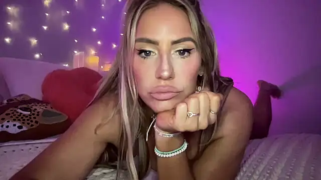 Fitnessbabe69 online show from 01-05-25, 09:59