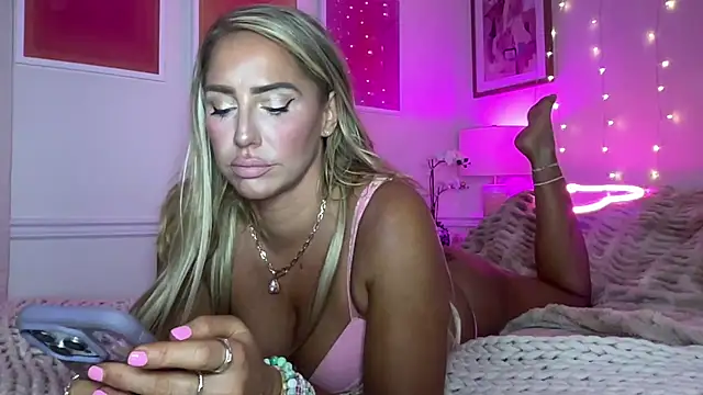 Fitnessbabe69 online show from 01-18-26, 07:12