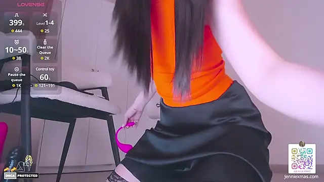 jennie xmas online show from 03-16-25, 03:17