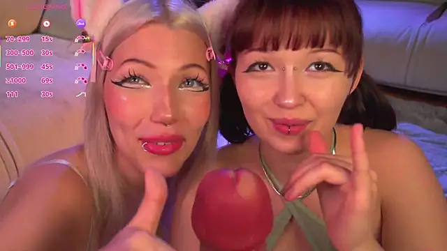 Snapshot of Wildneck chatting on 10-08-25, 06:16 Wildneck online show from 10-08-25, 06:16