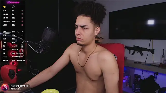 Snapshot of bigryann23 chatting on 03-01-25, 03:43 bigryann23 online show from 03-01-25, 03:43