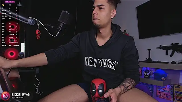 Snapshot of bigryann23 chatting on 03-15-25, 03:40 bigryann23 online show from 03-15-25, 03:40