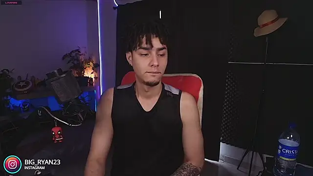 Snapshot of bigryann23 chatting on 09-08-25, 06:51 bigryann23 online show from 09-08-25, 06:51