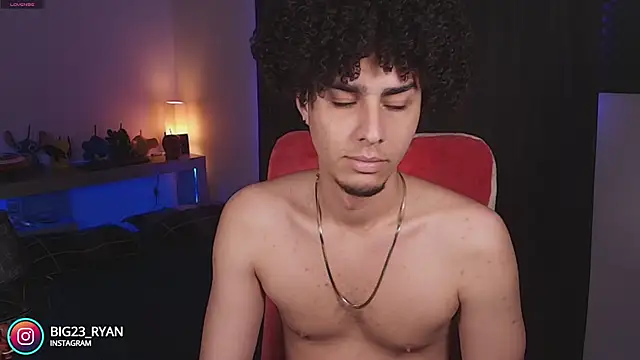 Snapshot of bigryann23 chatting on 10-05-25, 01:48 bigryann23 online show from 10-05-25, 01:48