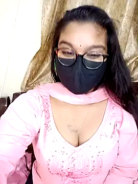 Jasmine jaaan online show from 01-06-25, 11:40