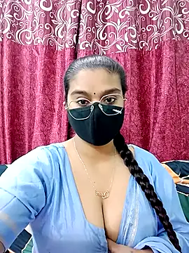 Jasmine jaaan online show from 01-14-26, 05:02